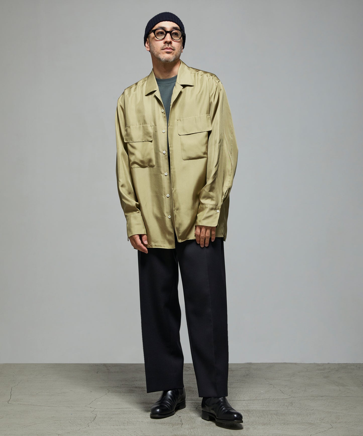 KHAKI model:180cm size:3