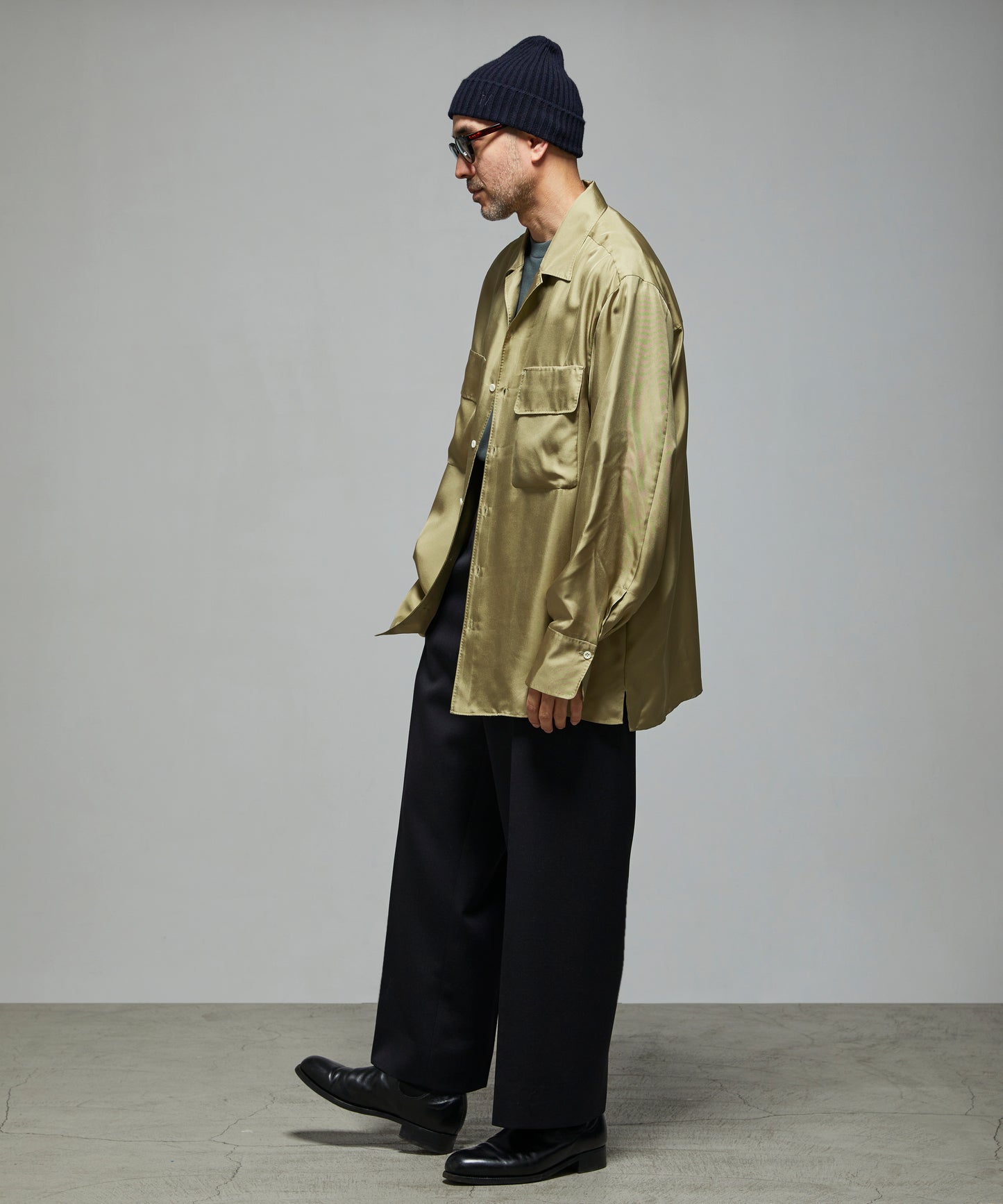 KHAKI model:180cm size:3