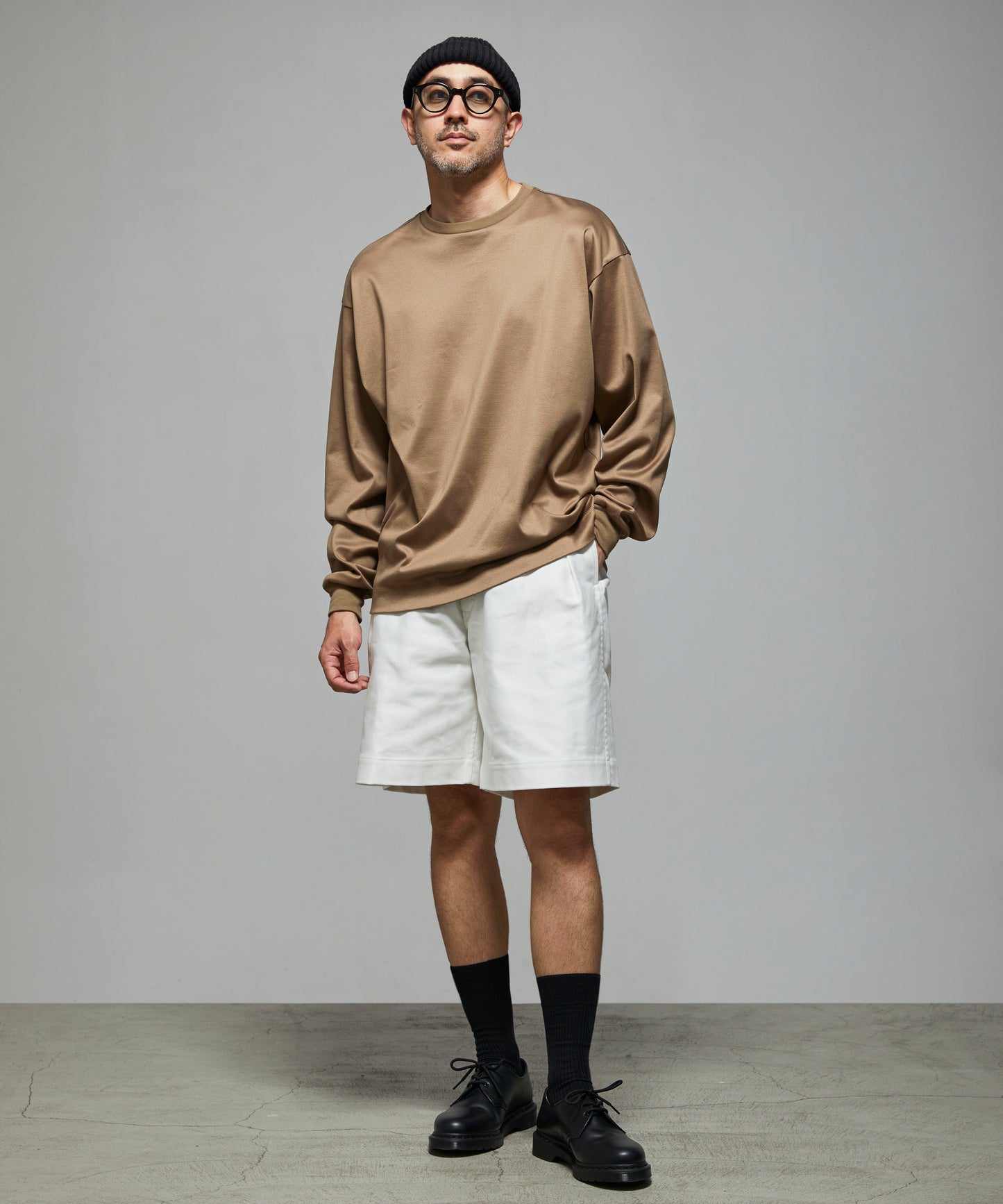 BROWN model:180cm size:3